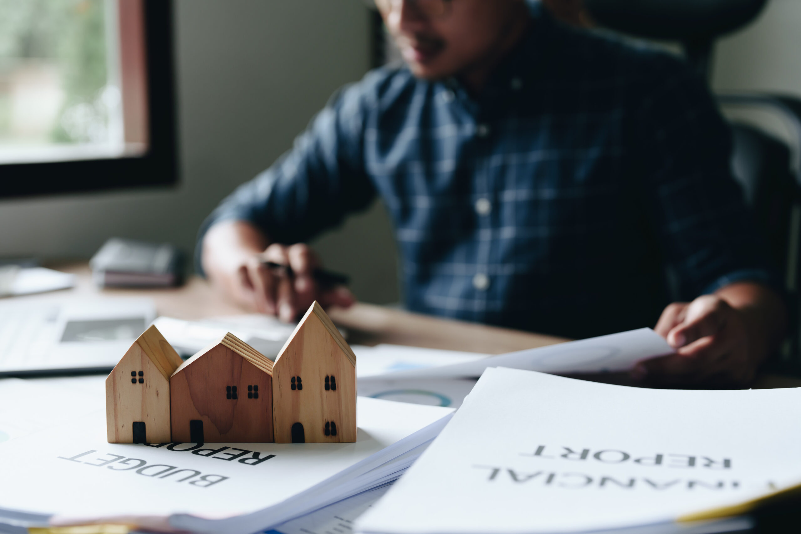 Types of Liens to Know Before Purchasing Real Estate